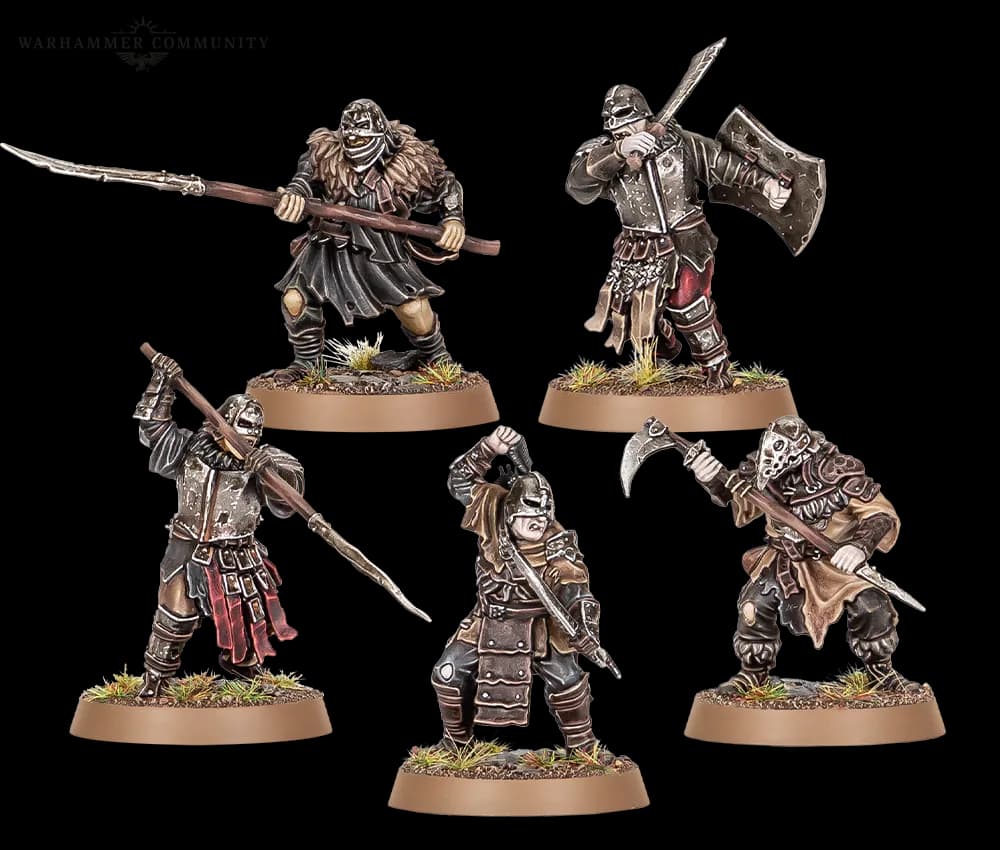Orques du Mordor armés de lances et d'armes à deux mains