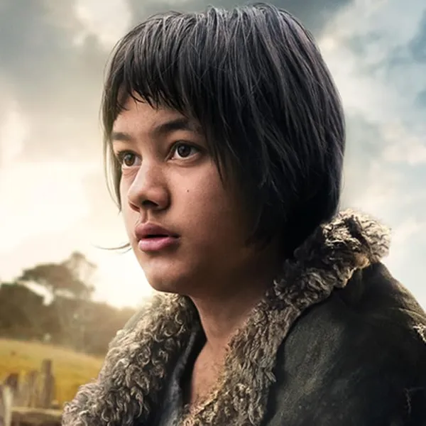 Theo (Tyroe Muhafidin) dans Les Anneaux de Pouvoir